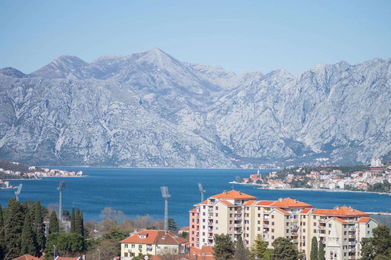 Apartments Mezini 11 Котор Екстериор снимка