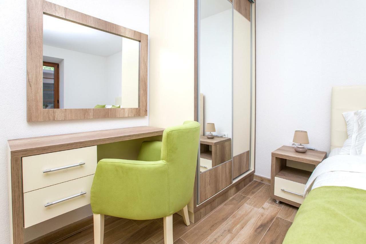 Apartments Mezini 11 Котор Екстериор снимка