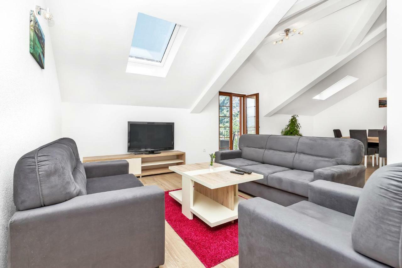 Apartments Mezini 11 Котор Екстериор снимка