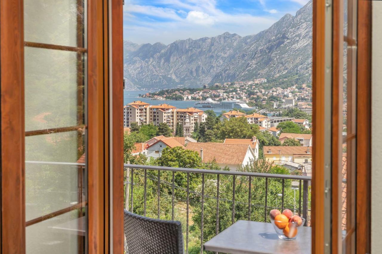 Apartments Mezini 11 Котор Екстериор снимка