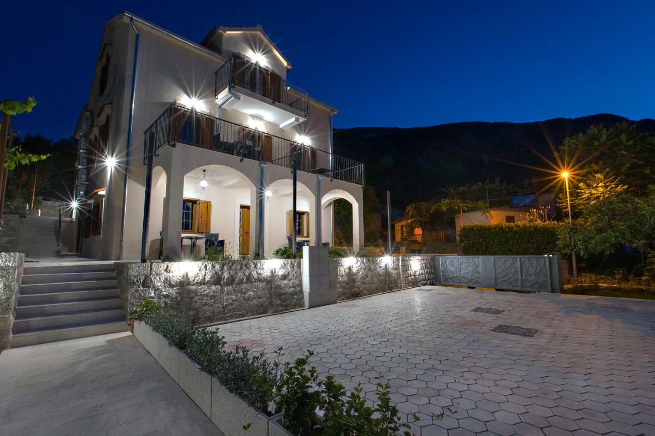 Apartments Mezini 11 Котор Екстериор снимка